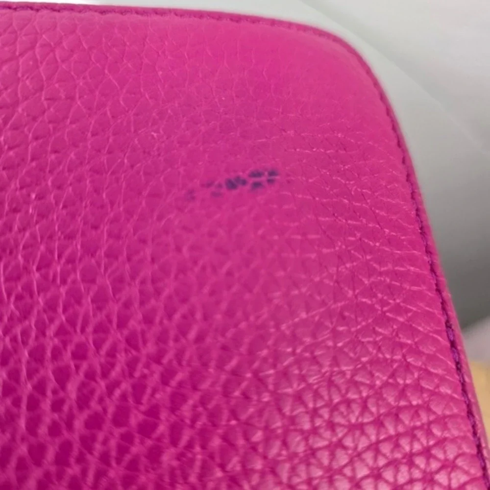 Tory Burch Miller Zip‎ Continental Wallet Magenta Pink Pebbled Leather Good